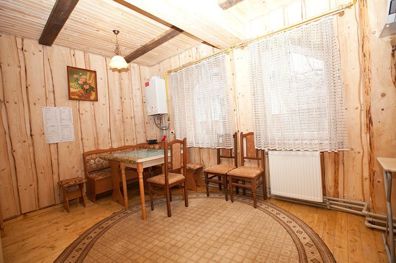 Villa Gutsulska Oselya à Yaremtche Extérieur photo