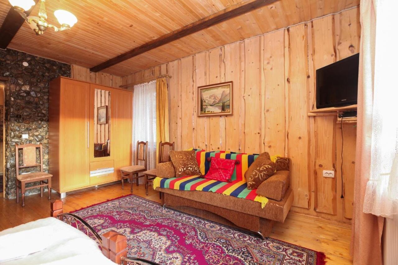 Villa Gutsulska Oselya à Yaremtche Extérieur photo