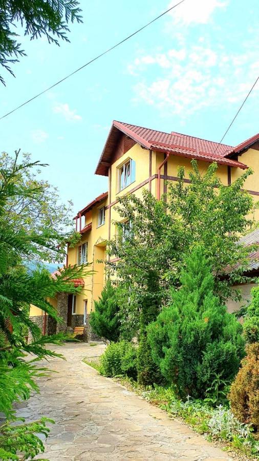 Villa Gutsulska Oselya à Yaremtche Extérieur photo